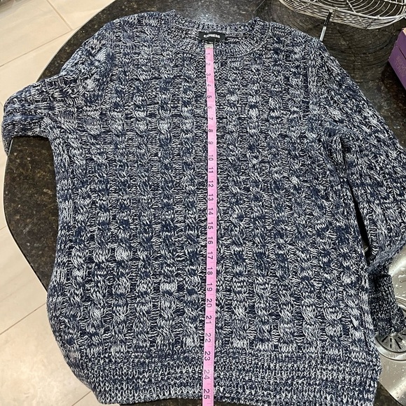 Express Marbled Chunky Oversized Long Sleeve Pullover Sweater - Picture 10 of 11